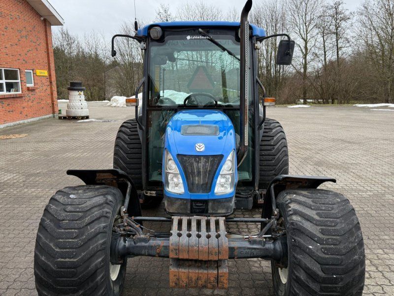 New Holland TN75SA