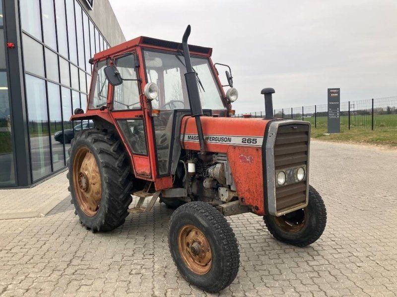 Massey Ferguson 265