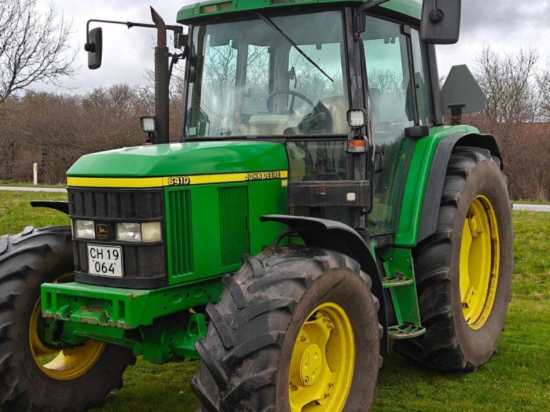 John Deere 6410