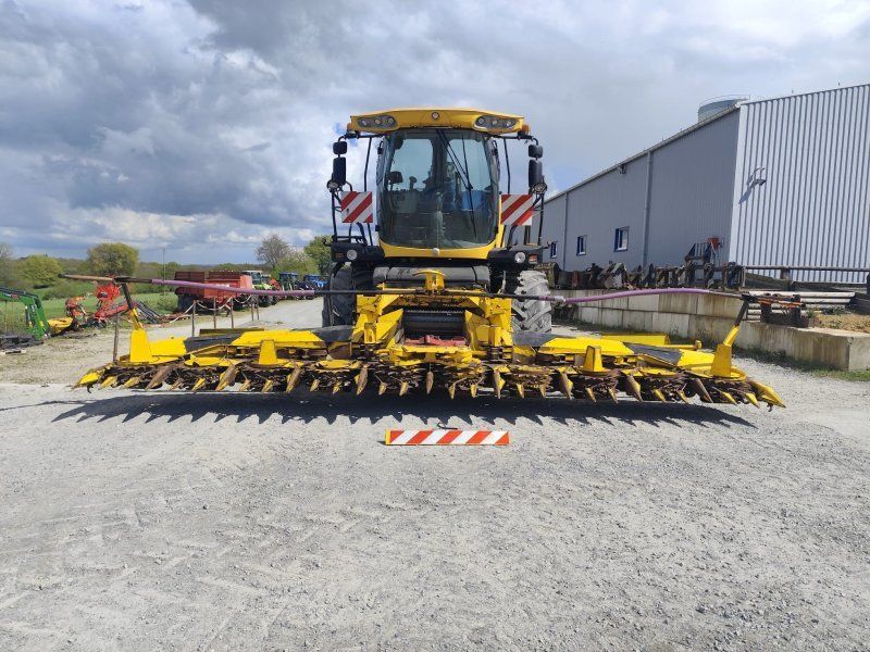New Holland FR9060