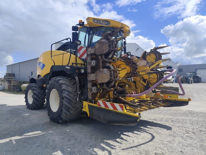 New Holland FR9060
