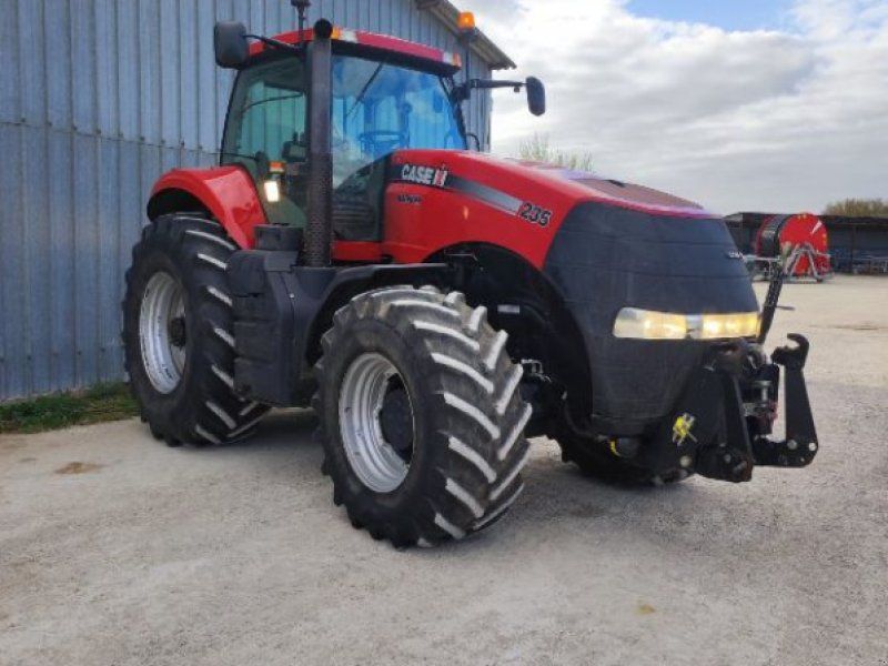 Case IH MAGNUM 235