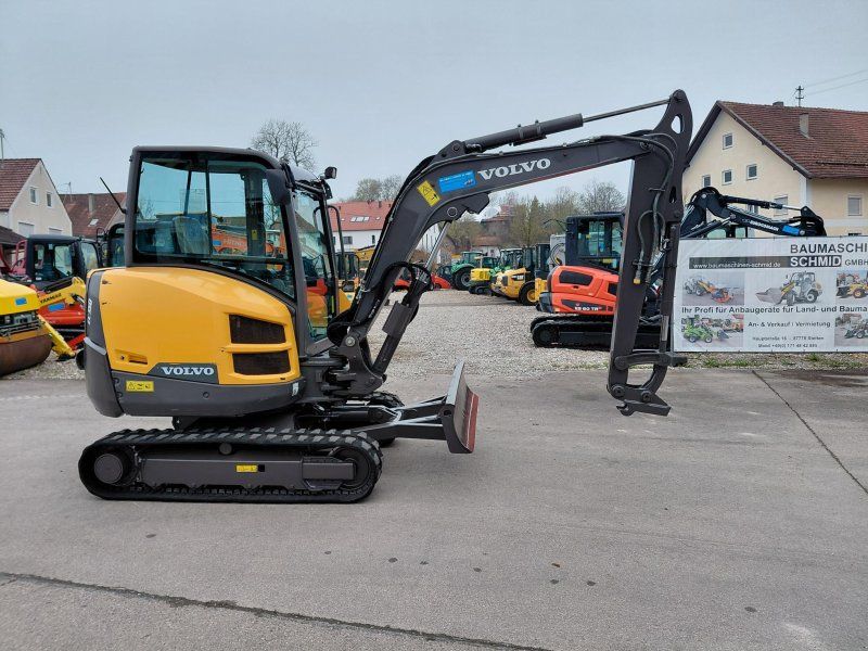 Volvo EC 35