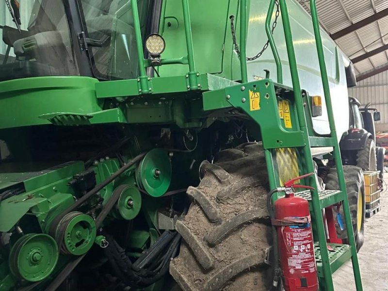 John Deere T550