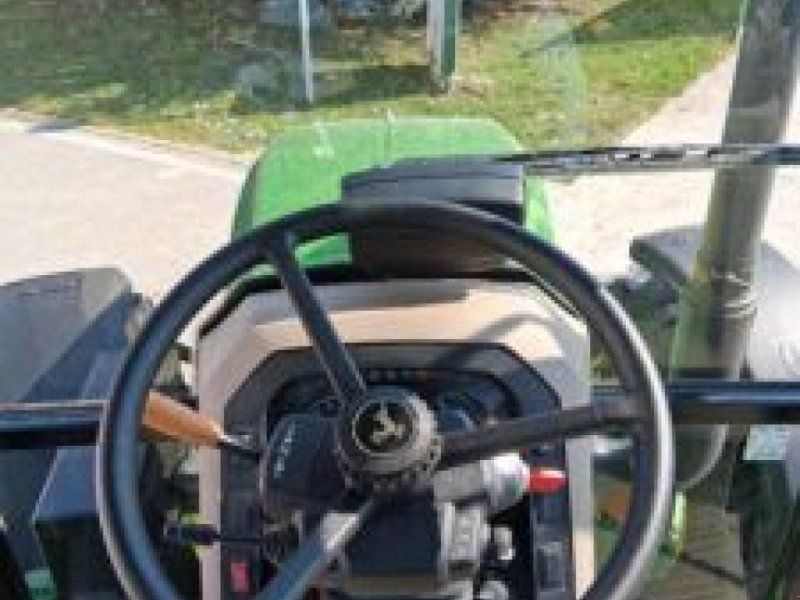 John Deere 6110M