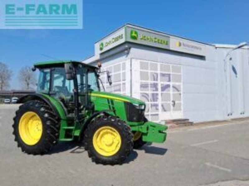 John Deere 5090M