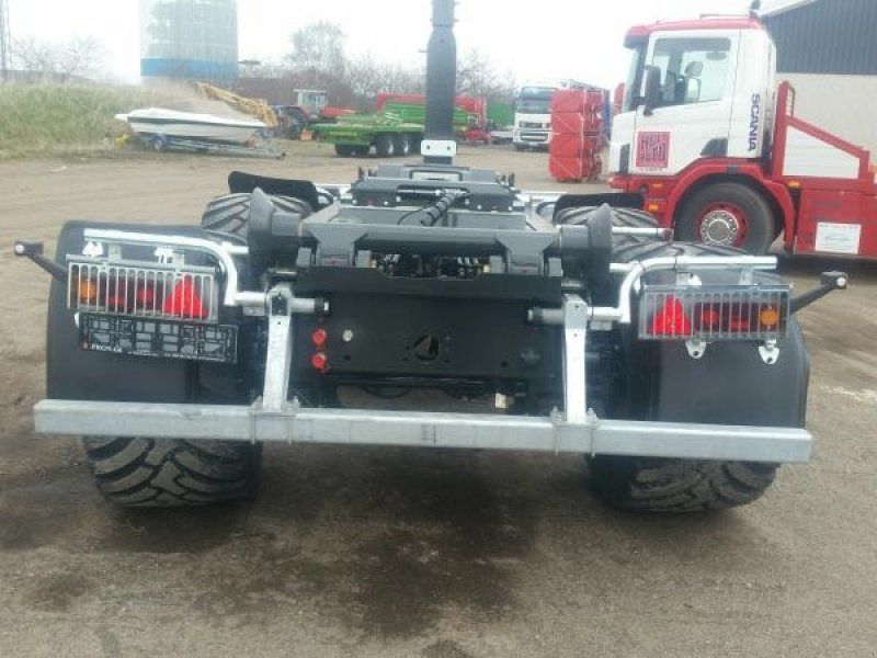 Pronar T 286 kroghejsevogn