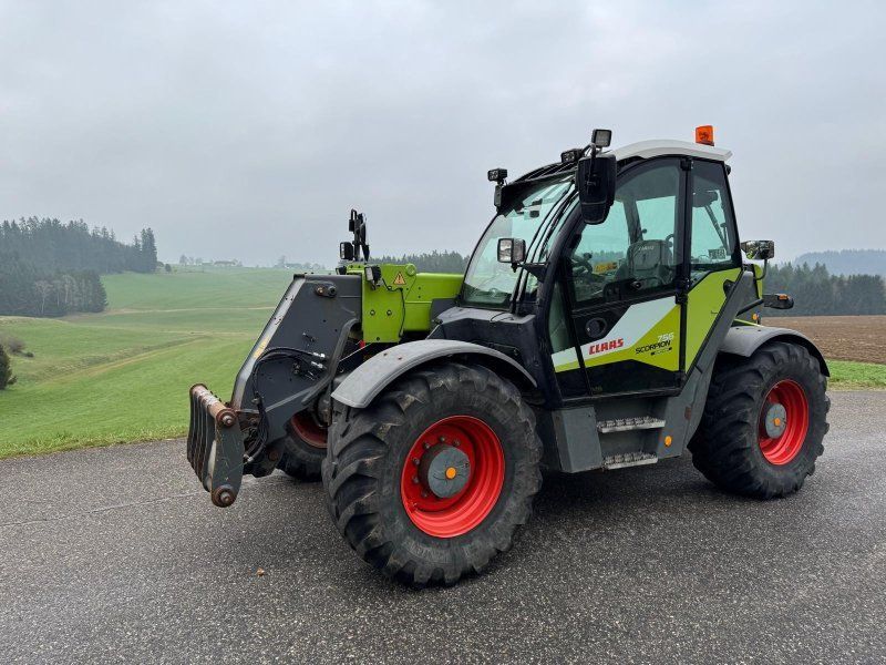 Claas Scorpion 756