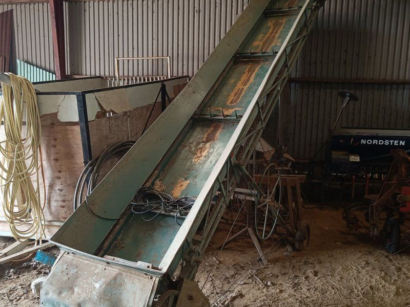 Halmør ca. 6 meter med fast bund