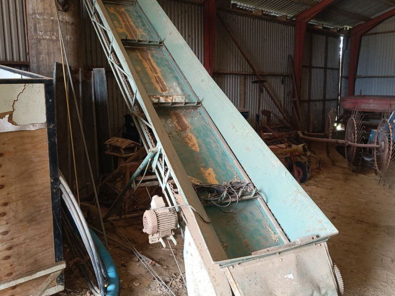 Halmør ca. 6 meter med fast bund