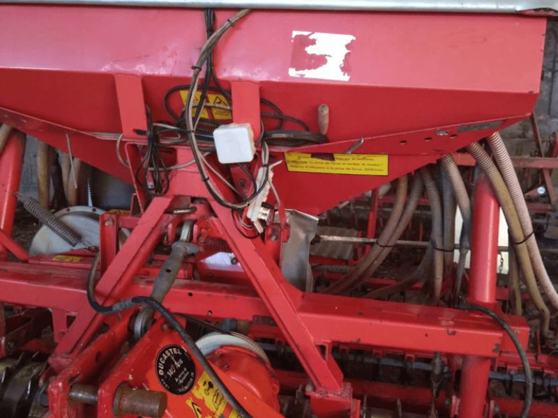 Kverneland ACCORD 4 PNEUMATIQUE