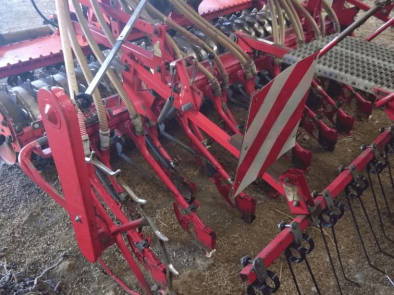 Kverneland ACCORD 4 PNEUMATIQUE