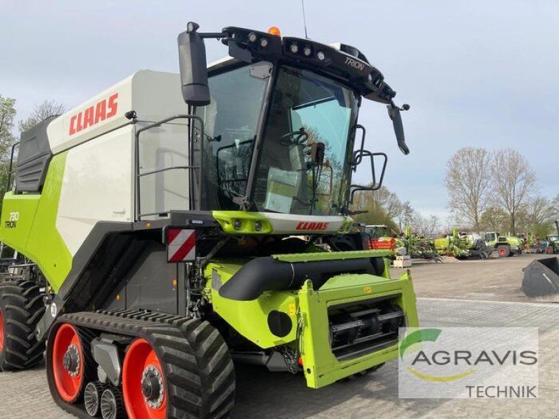 Claas TRION 730