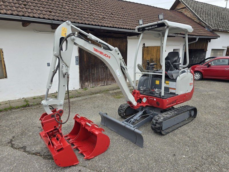 Takeuchi TB216