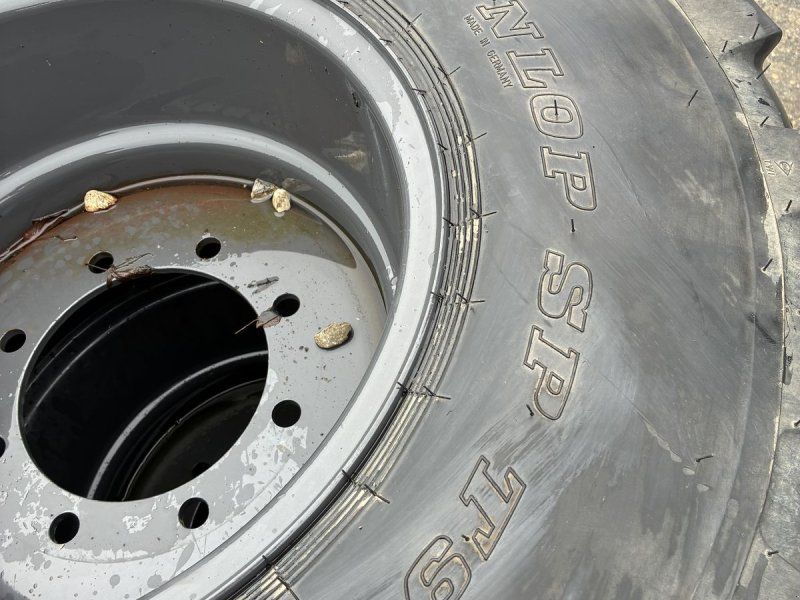 Dunlop SP T9 405/70 R20