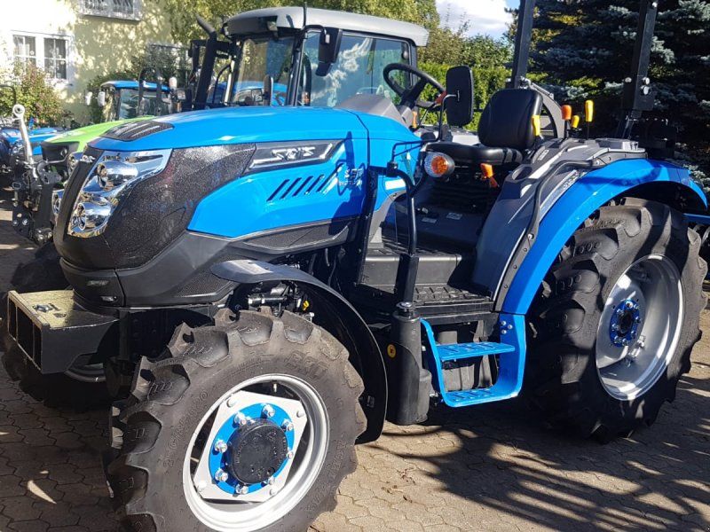 Solis 50 Stage V Aktion  + AS-Radial Reifen + Zugmaul + Zulassungsp