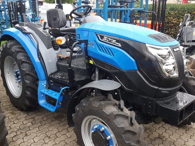 Solis 50 Stage V Aktion  + AS-Radial Reifen + Zugmaul + Zulassungsp