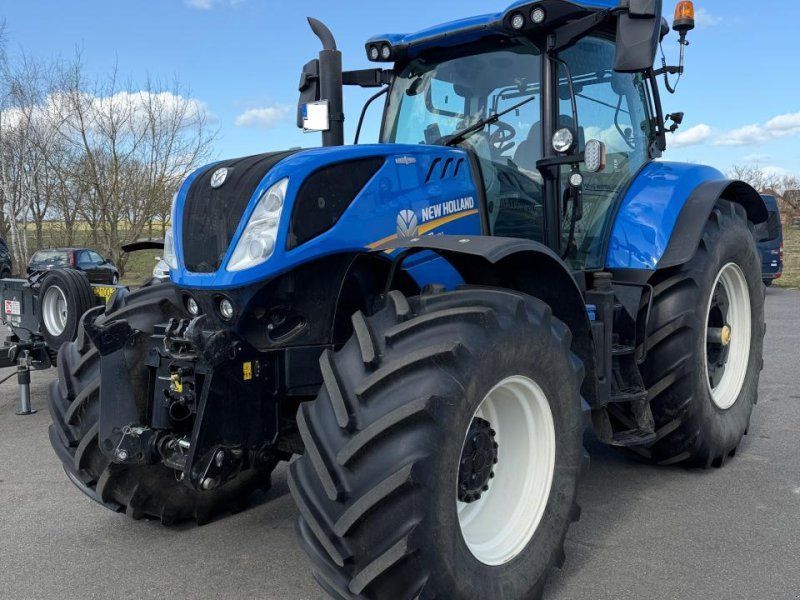 New Holland T 7.270