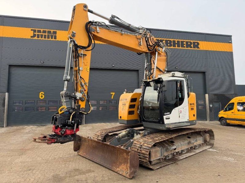 Liebherr R 926 Compact Litronic
