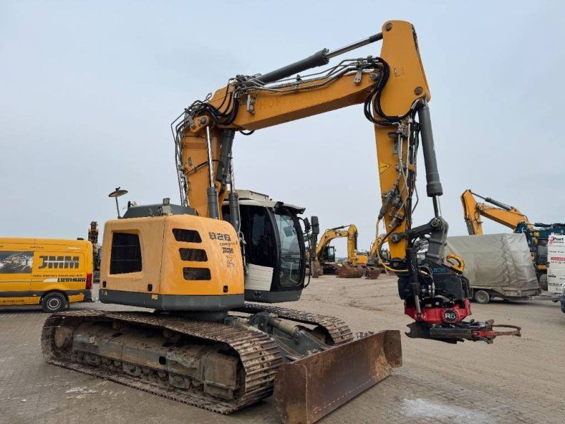 Liebherr R 926 Compact Litronic