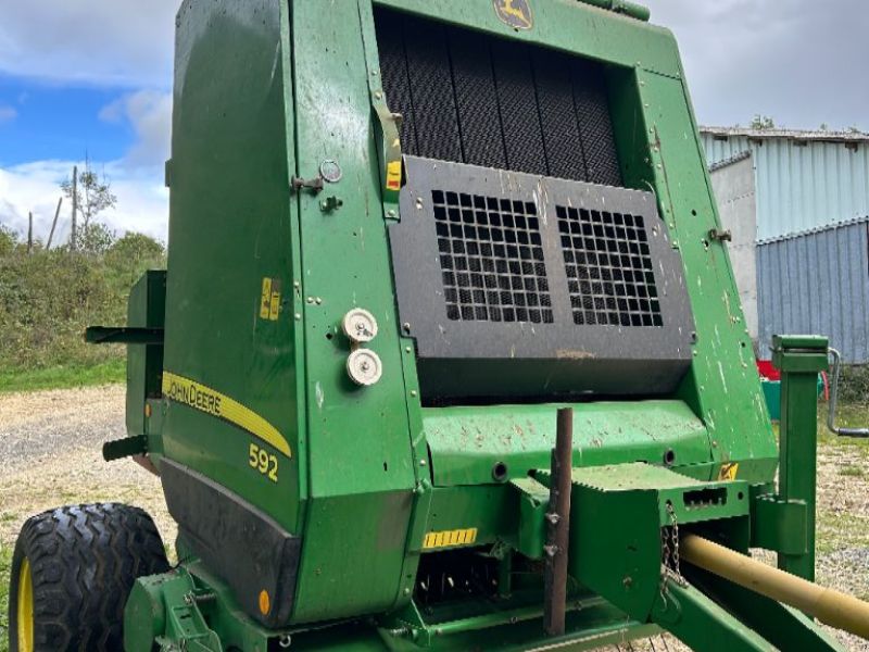John Deere 592