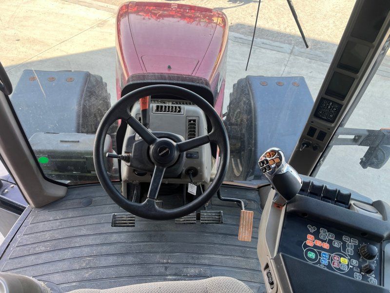 Case IH MAGNUM 235 EP EVOLUTION 235