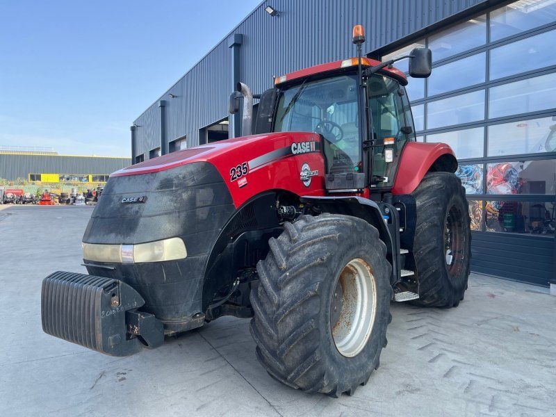 Case IH MAGNUM 235 EP EVOLUTION 235