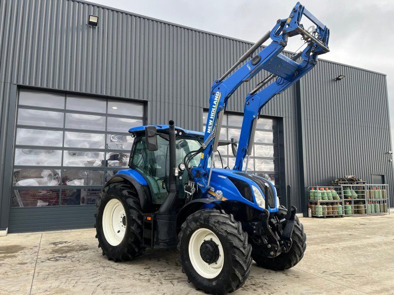 New Holland T6.145 DYNAMIC COMMAND