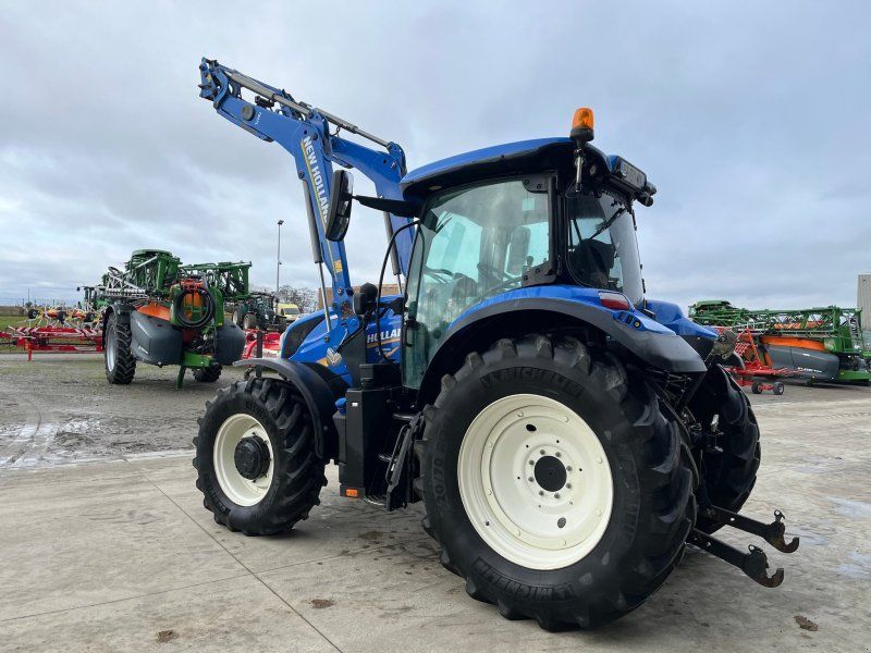 New Holland T6.145 DYNAMIC COMMAND