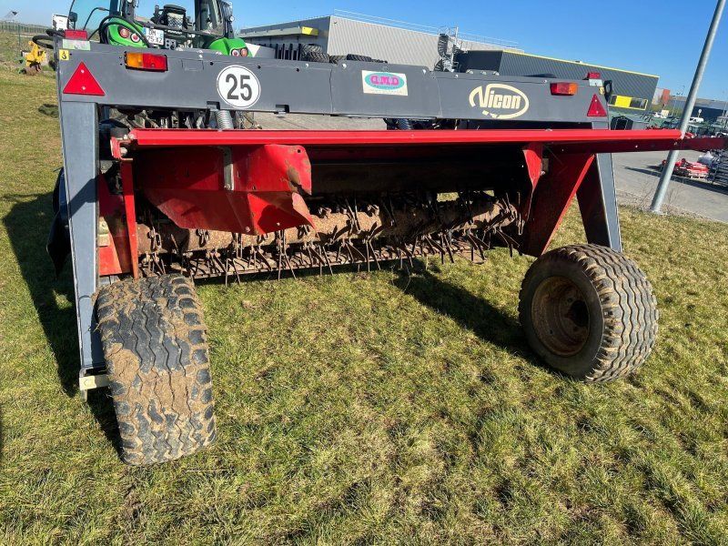 Vicon Faucheuse conditionneuse TRA 832CT