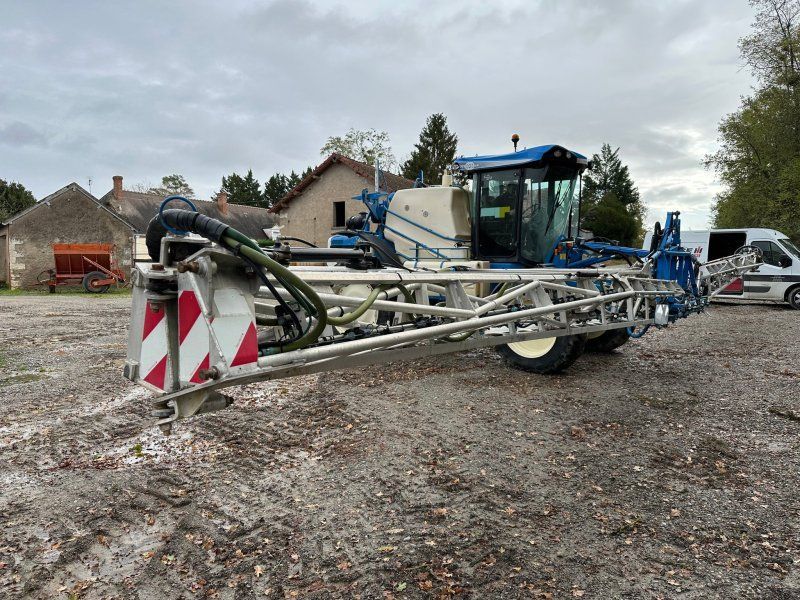 Matrot Pulvérisateur automoteur HELLIOS M24D