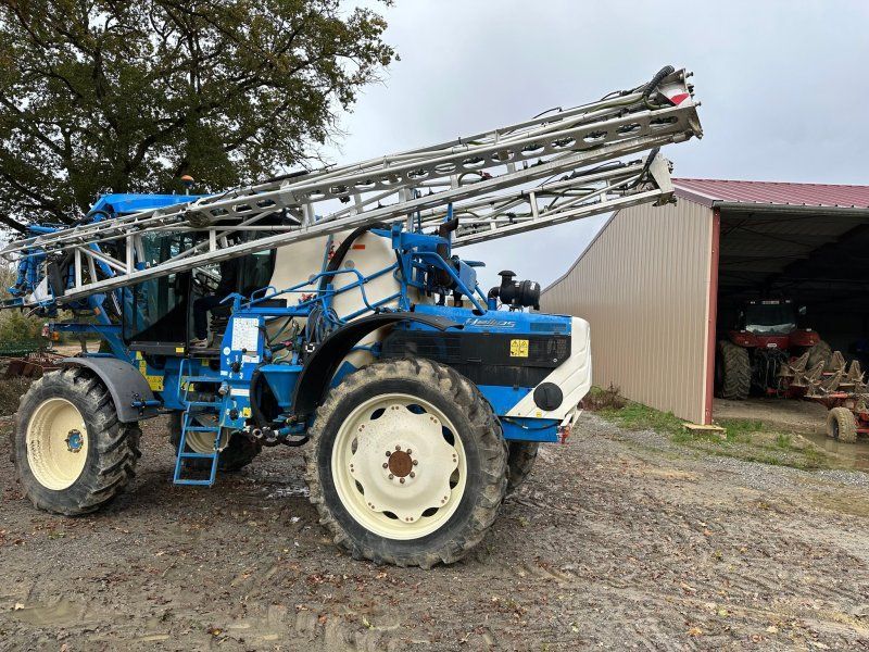 Matrot Pulvérisateur automoteur HELLIOS M24D