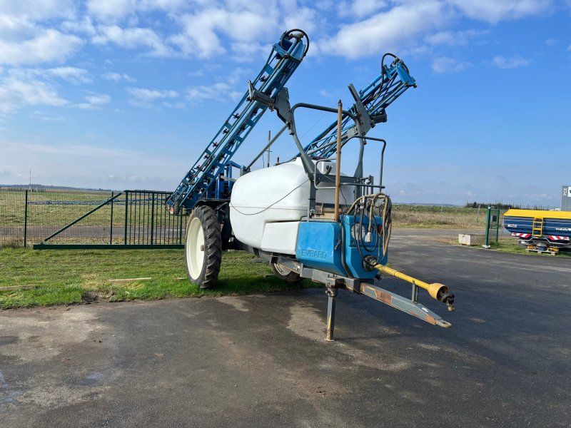 Evrard Pulvérisateur traîné METEOR 3400