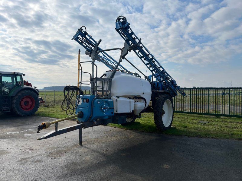 Evrard Pulvérisateur traîné METEOR 3400