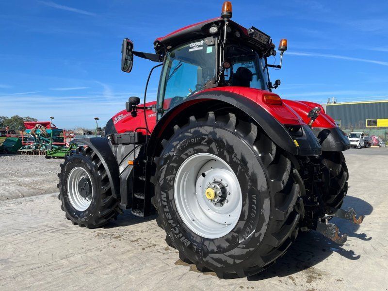 Case IH OPTUM 300 CVX DRIVE