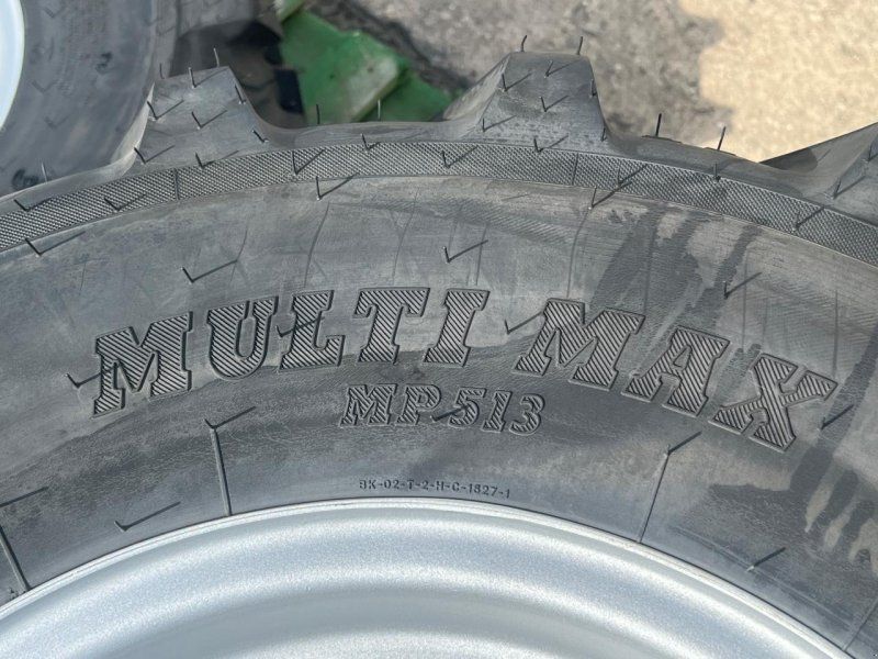 BKT 365/70 R18 4x Kompletträder