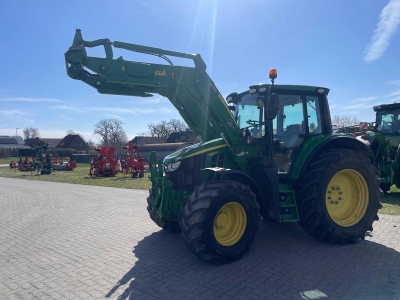 John Deere 6120M