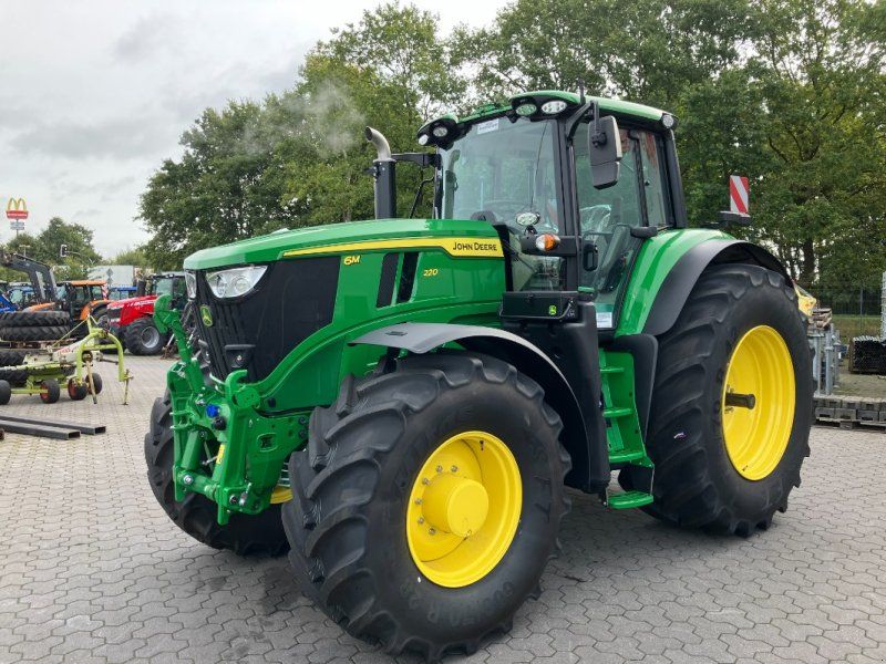 John Deere 6M220