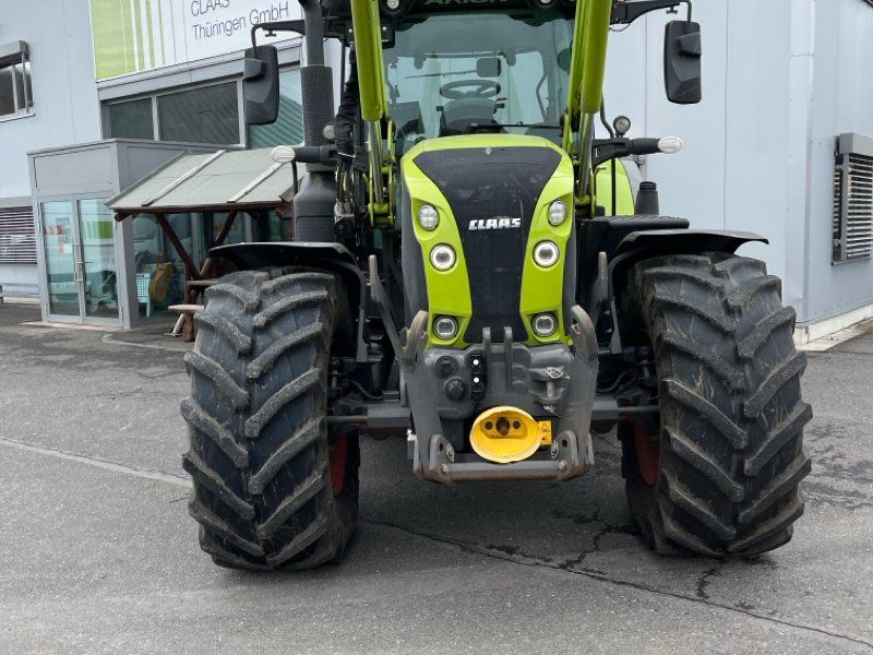 Claas Arion 660