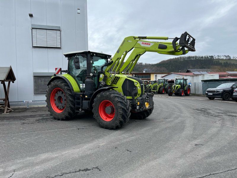 Claas Arion 660