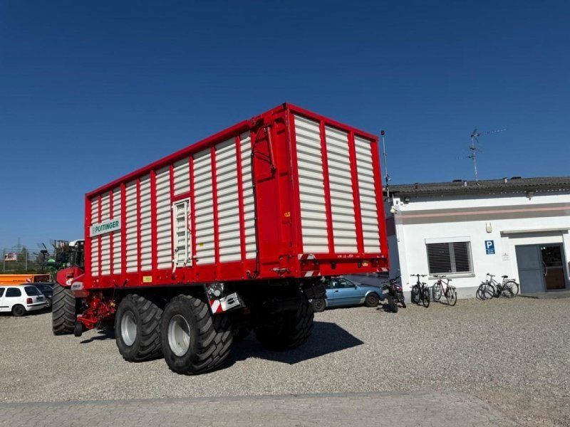 Pöttinger JUMBO 6600 L POWERMATIC