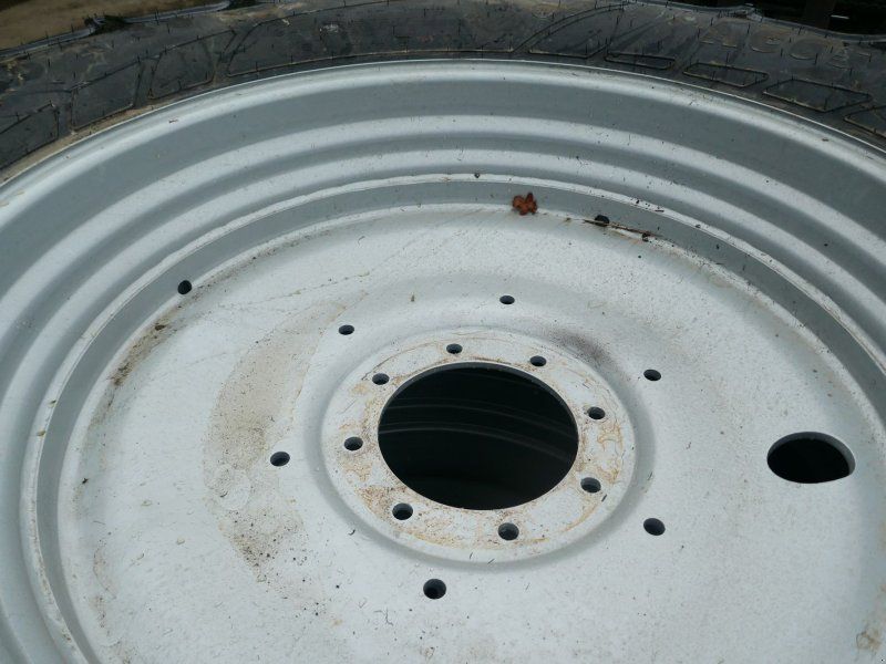 Mitas 540/65R38 & 440/65R28