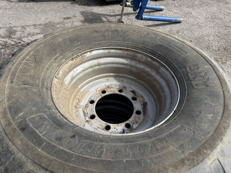 BKT 550/60-22,5
