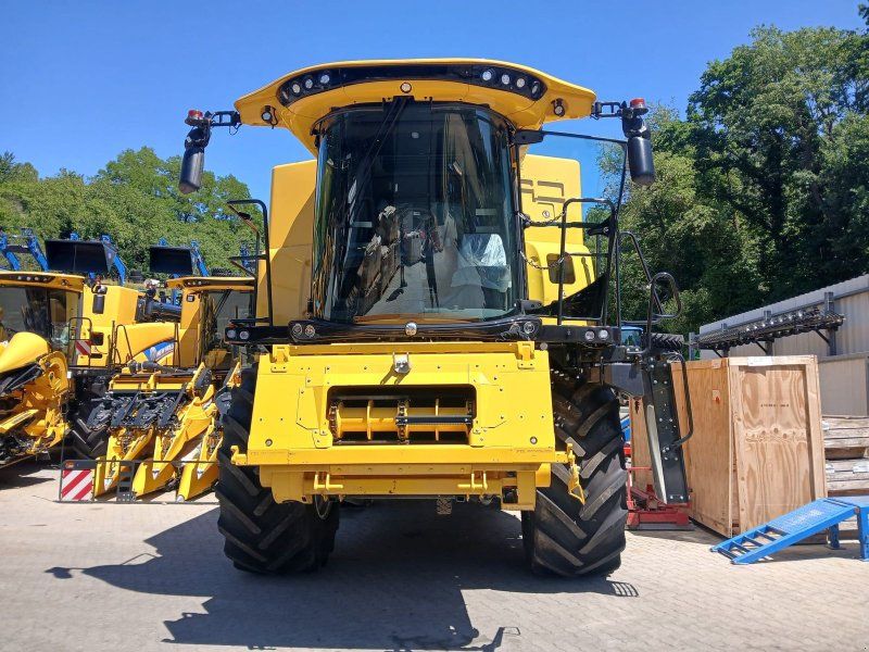 New Holland CR8.80 Revelation