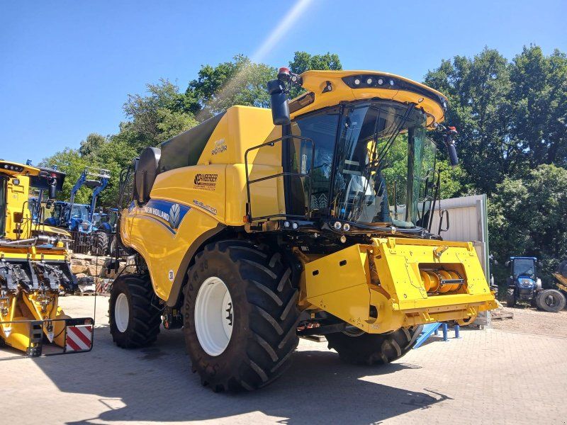 New Holland CR8.80 Revelation