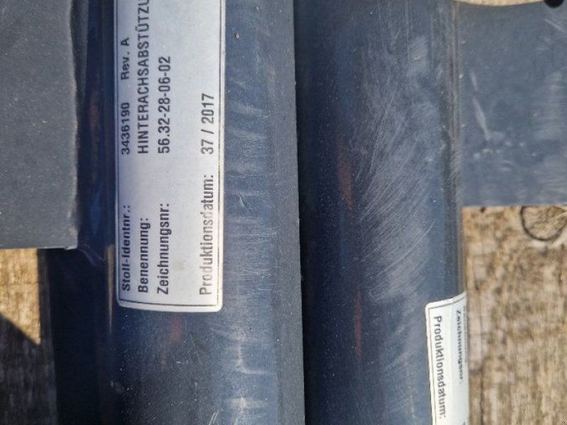 Stoll New Holland TL-A, T5000 und Case JX-U