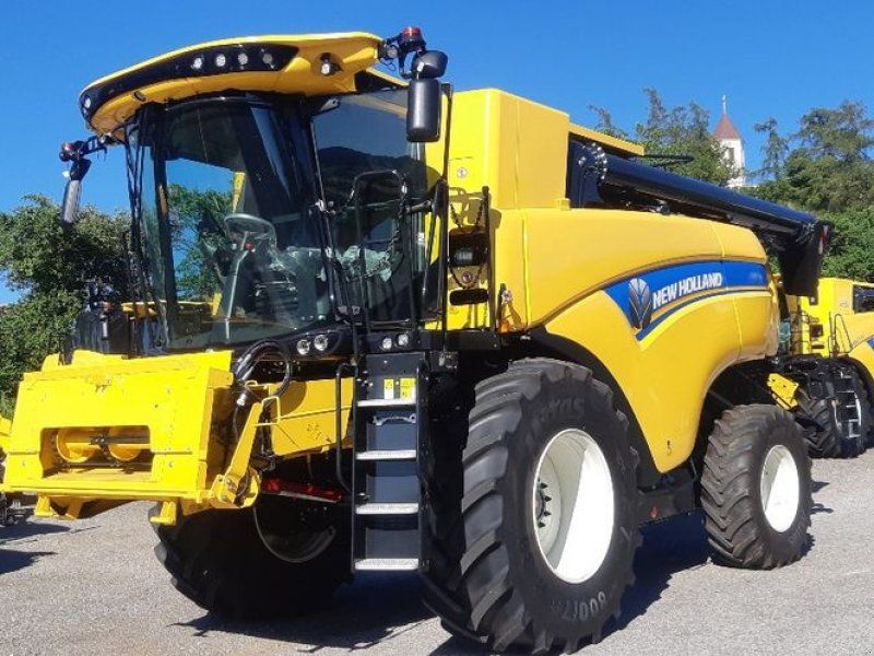 New Holland CX 7.90