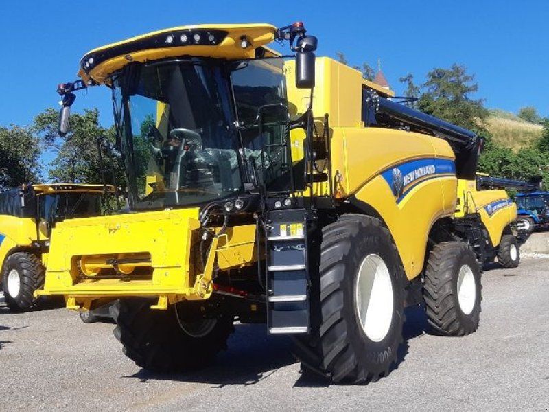New Holland CX 7.90