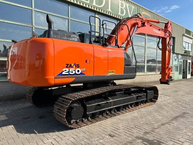 Hitachi ZX 250 LC N-6