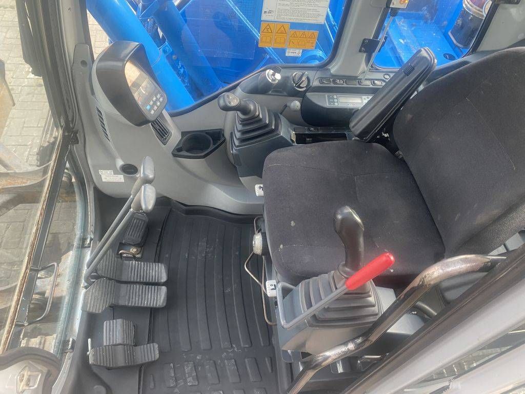 New Holland E 135 B SR-2